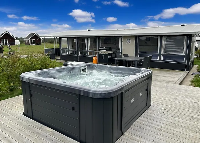 Klit Caravans * Lokken